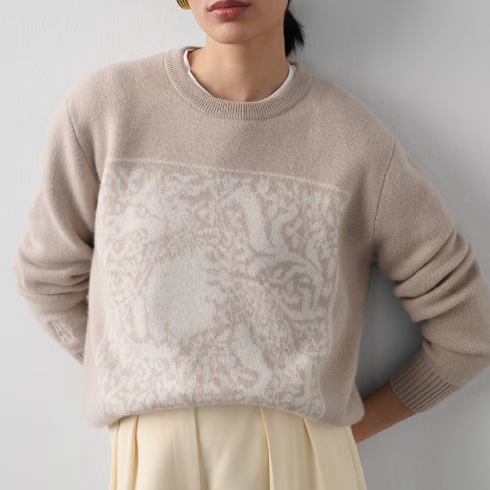 NWT New White + Warren Beige Crewneck Sweater Collab with Met Museum of Art - Picture 2 of 8